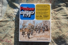 images/productimages/small/Advancing Grenadiers with MG Preiser 72527 voor.jpg